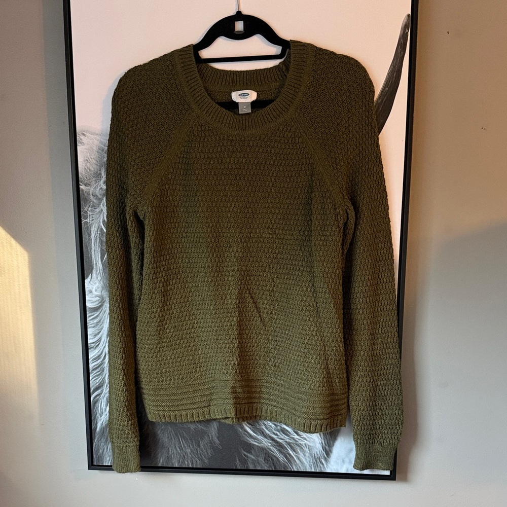 Old Navy Textured Knit Sweater in Olive